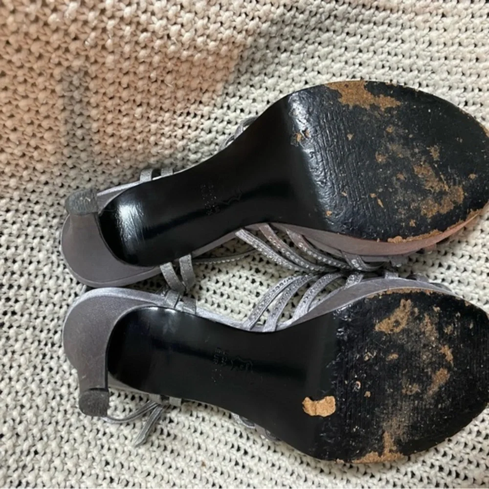 Papell‎ Studios Silver Heels, Size 7.5